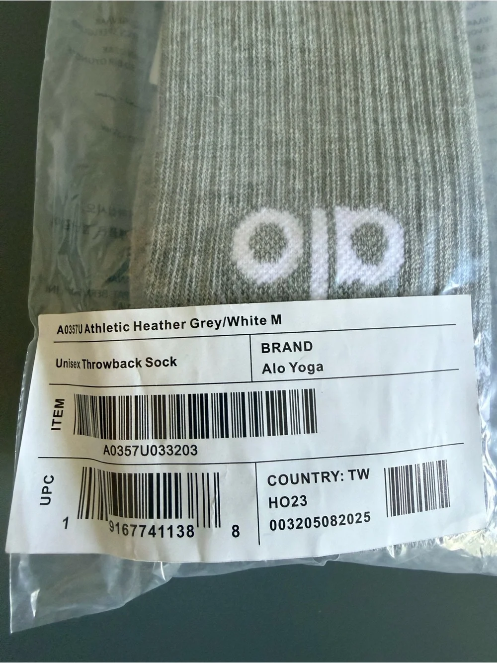 ALO Throwback Heather Gray Socks - Unisex / NEW